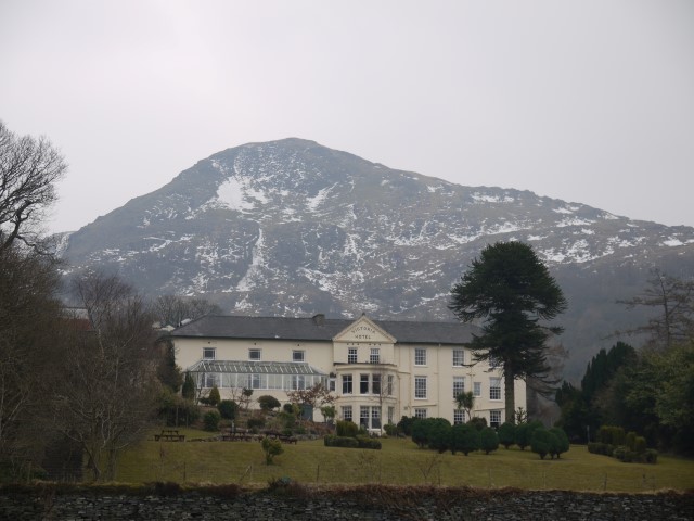 Out Hotel & Mount Snowdon