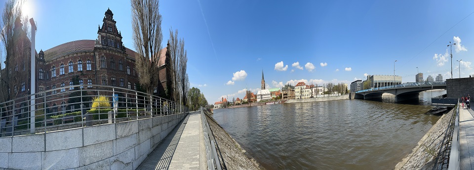 Katedra i rzeka Odra z mostu pokoju, Wrocław, województwo dolnośląskie, Rzeczpospolita Polska